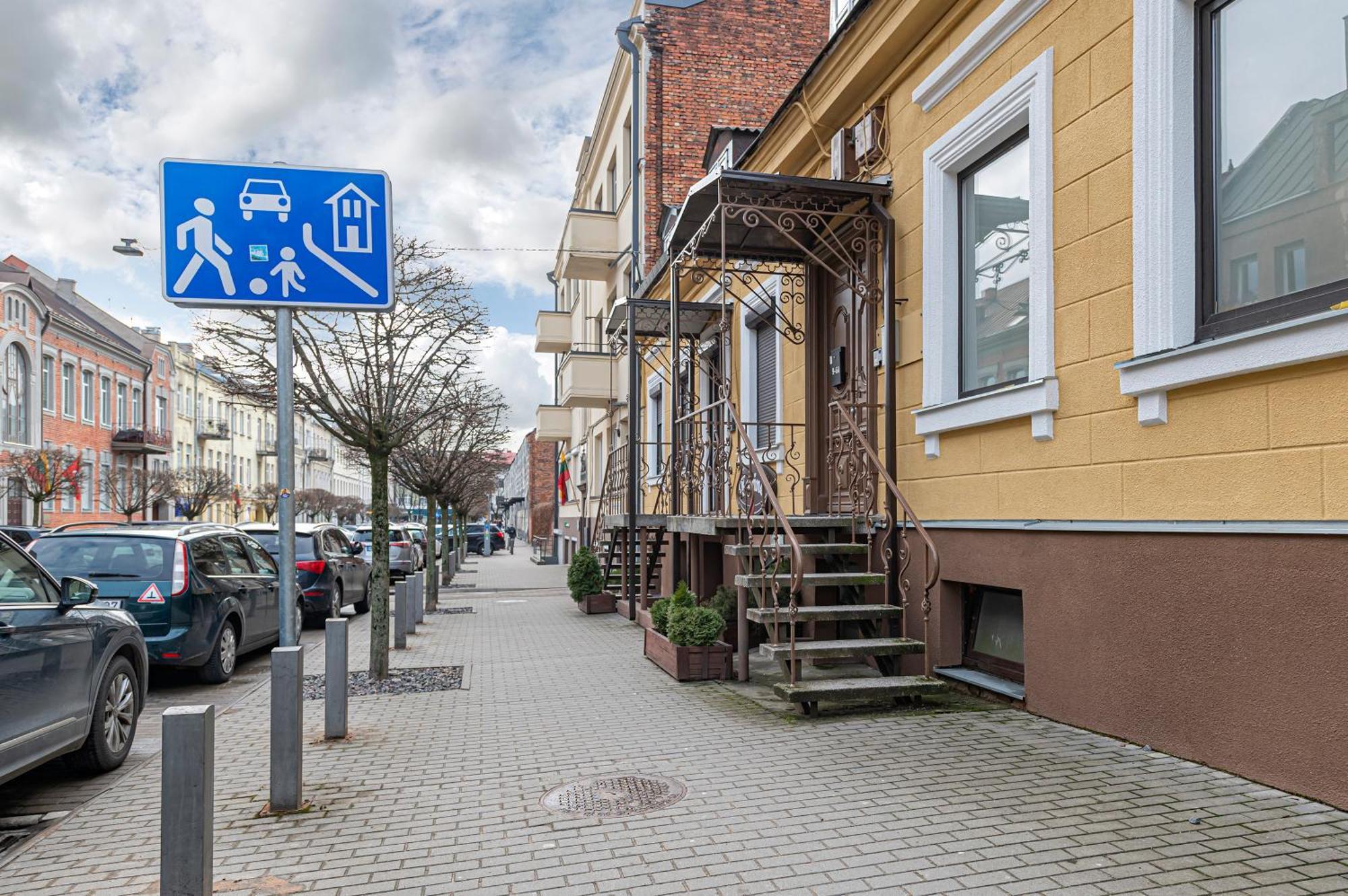 City Centre 3Bd Apartment By Hostlovers Kaunas Buitenkant foto